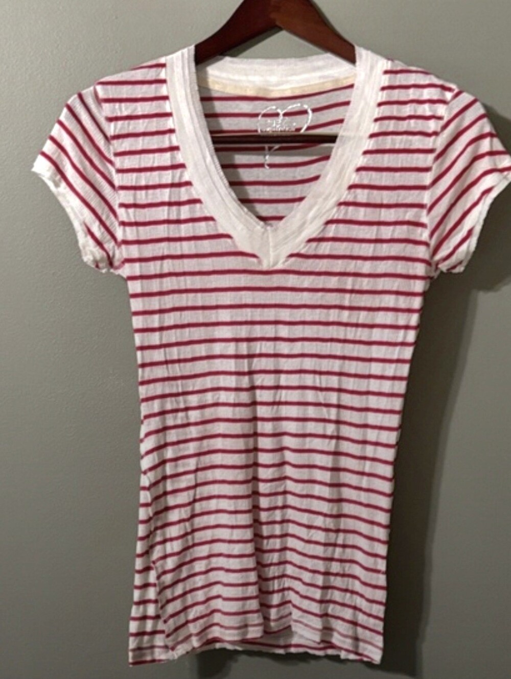 rue21 Pink Striped V-Neck Short Sleeve Tee - Large